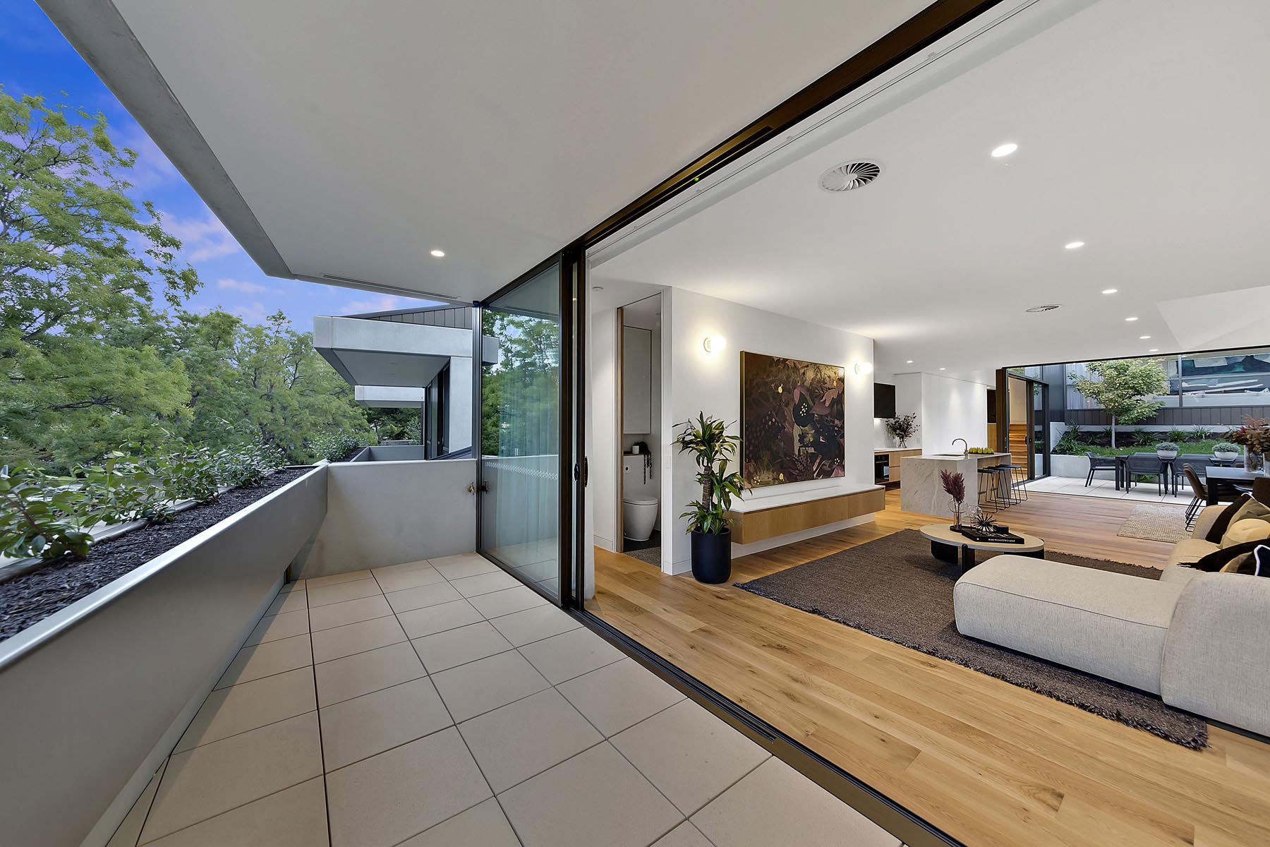 Campbell 3-50 Jacka Cres_06_web