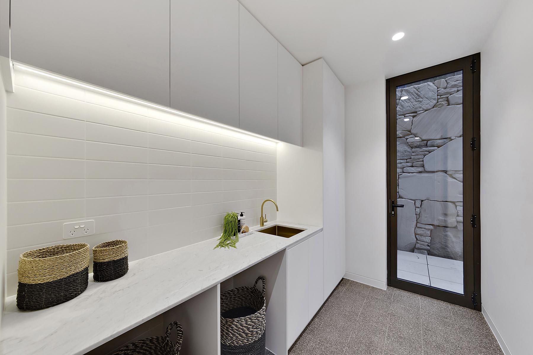 Campbell 3-50 Jacka Cres_18_web