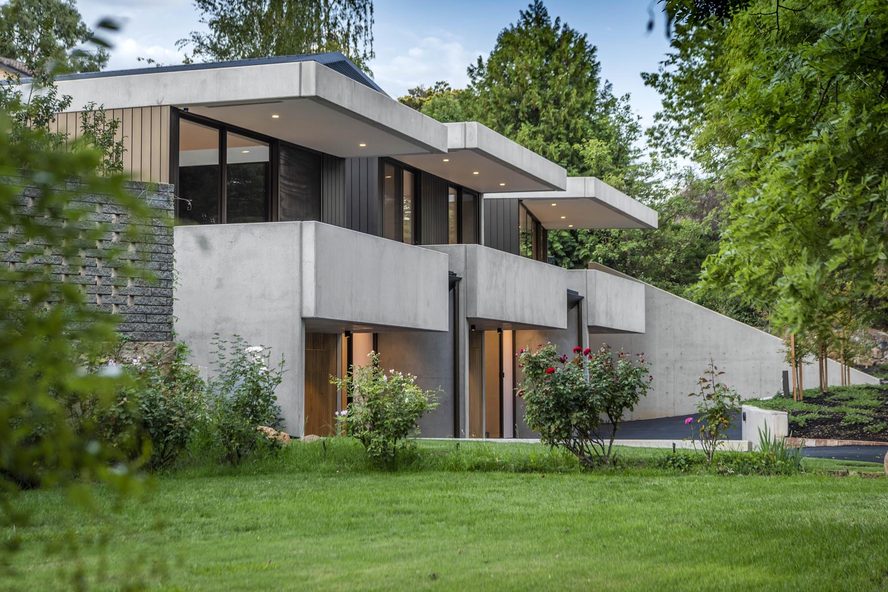 Campbell 3-50 Jacka Cres_E2_web